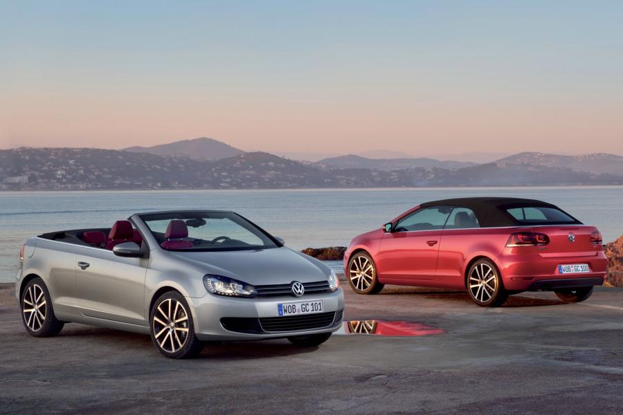  Volkswagen Golf Cabrio 2011 года  (фото 28 из 69)